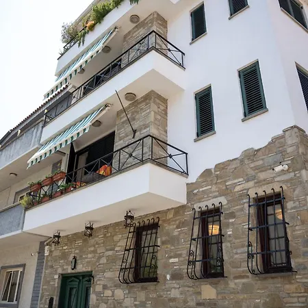 12 Apartment